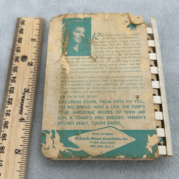 Vintage Recipes “From Nets to You” a log of fish recipes-Trophy & International - Picture 9 of 9